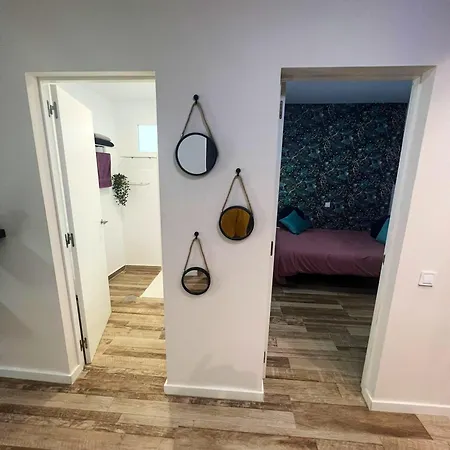 Spacious In Palmas 80 M² With Air Conditioning شقة