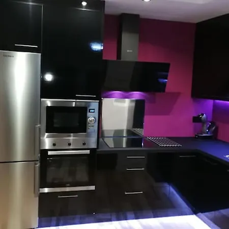 Spacious In Palmas 80 M² With Air Conditioning