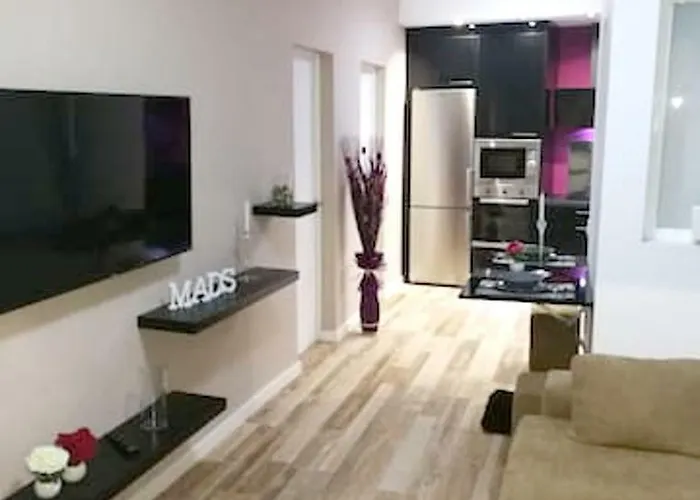 Spacious In Palmas 80 M² With Air Conditioning