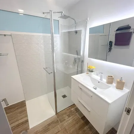 Spacious In Palmas 80 M² With Air Conditioning * Las Palmas / Gran Canaria
