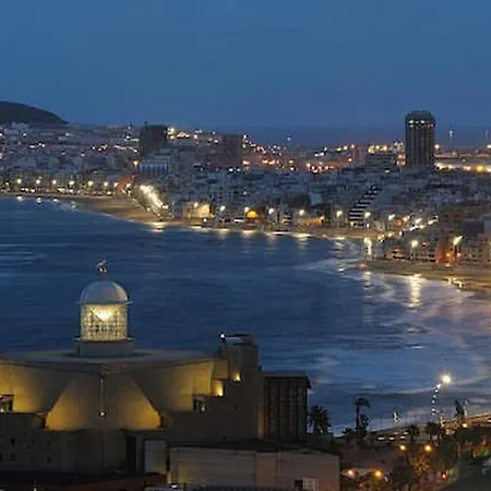 Spacious In Palmas Air Conditioned 80 M² Parking Apartment