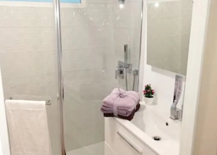 Spacious In Palmas 80 M² With Air Conditioning 아파트