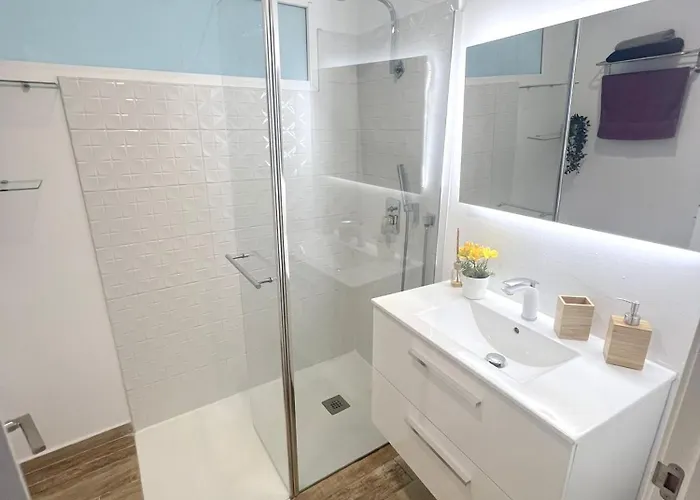 Spacious In Palmas 80 M² With Air Conditioning * 라스팔마스